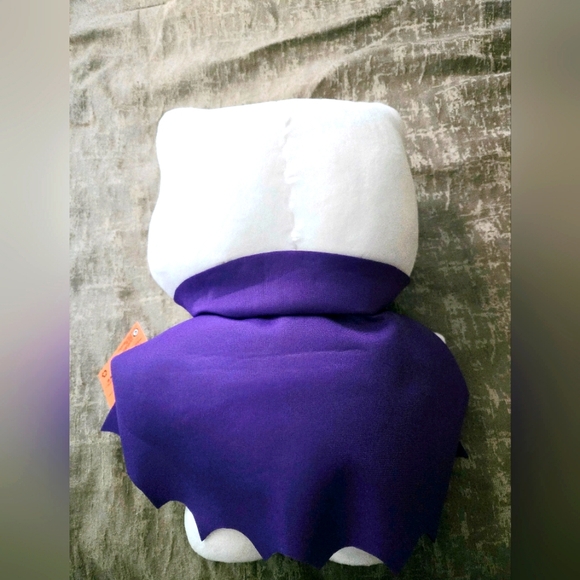 Hello Kitty CVS Vampire Greeter - Picture 4 of 4